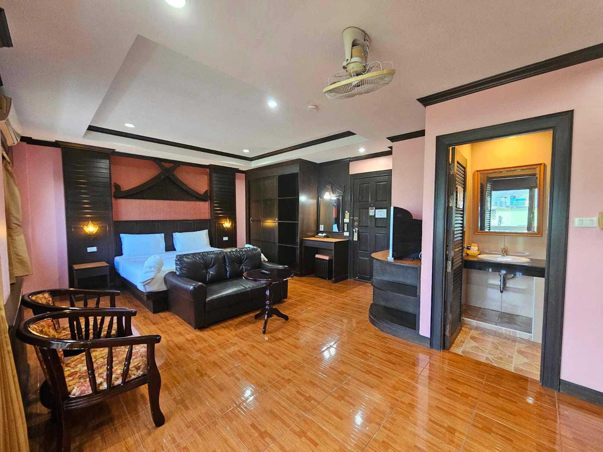 Nanai 2 Residence Patong Phuket Ngoại thất bức ảnh