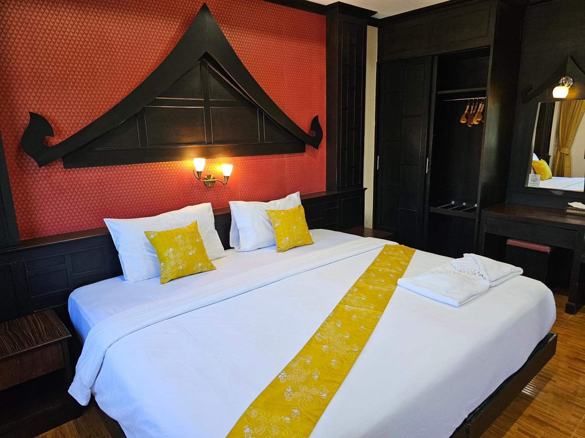 Nanai 2 Residence Patong Phuket Ngoại thất bức ảnh